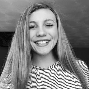 Meet your Posher, Chloe